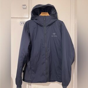 Arc'teryx Atom Men's Jacket -Black Saphire